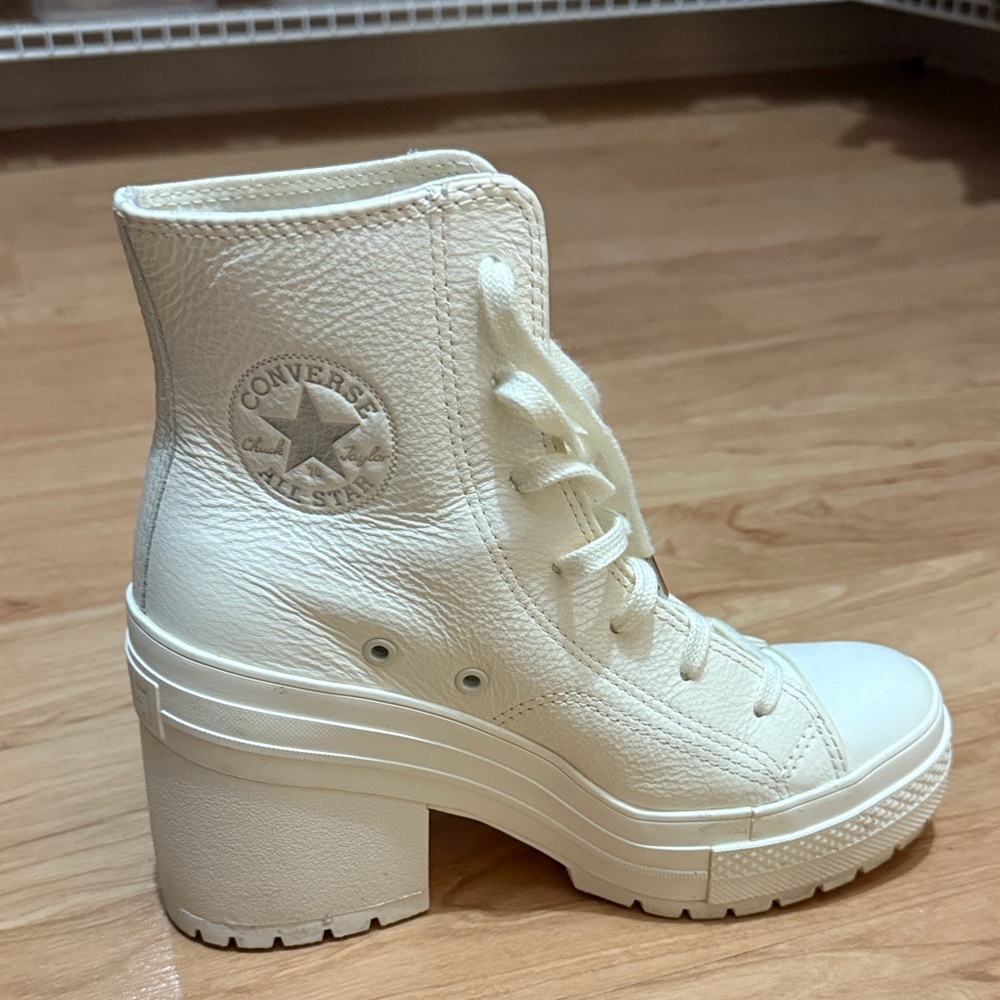 Women's Converse Chuck 70 De Luxe Heel Leather Egret/Egret/Silver A07127C
